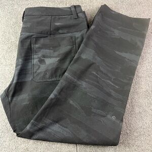 Lululemon ABC Classic Fit Warpstreme Mens Chino Pants Size 38x30 Black/Gray